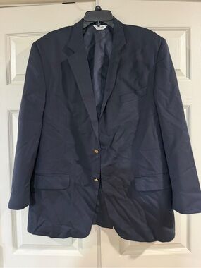 Joseph & Feiss International blazer navy with gold buttons. 100% wool Size 43R
